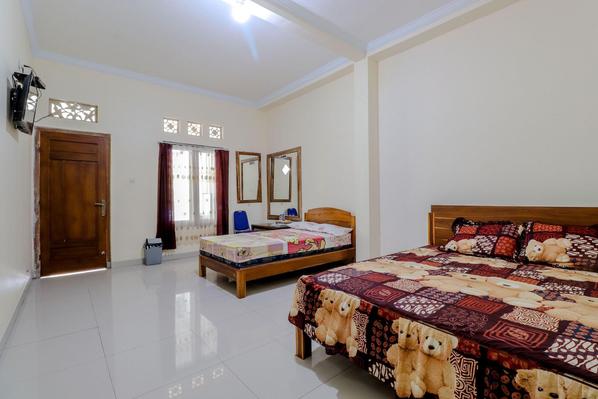 Penginapan Barokah Kemadang Exterior photo