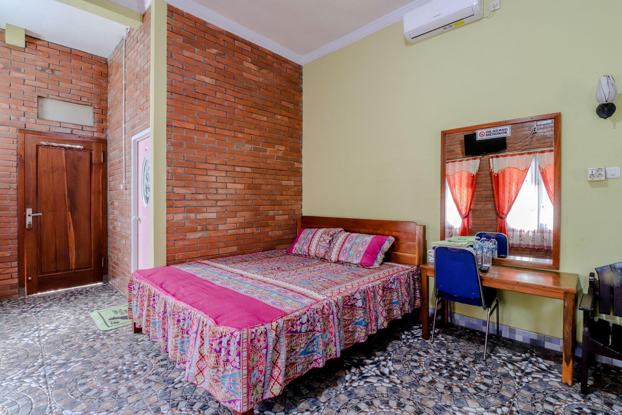 Penginapan Barokah Kemadang Exterior photo