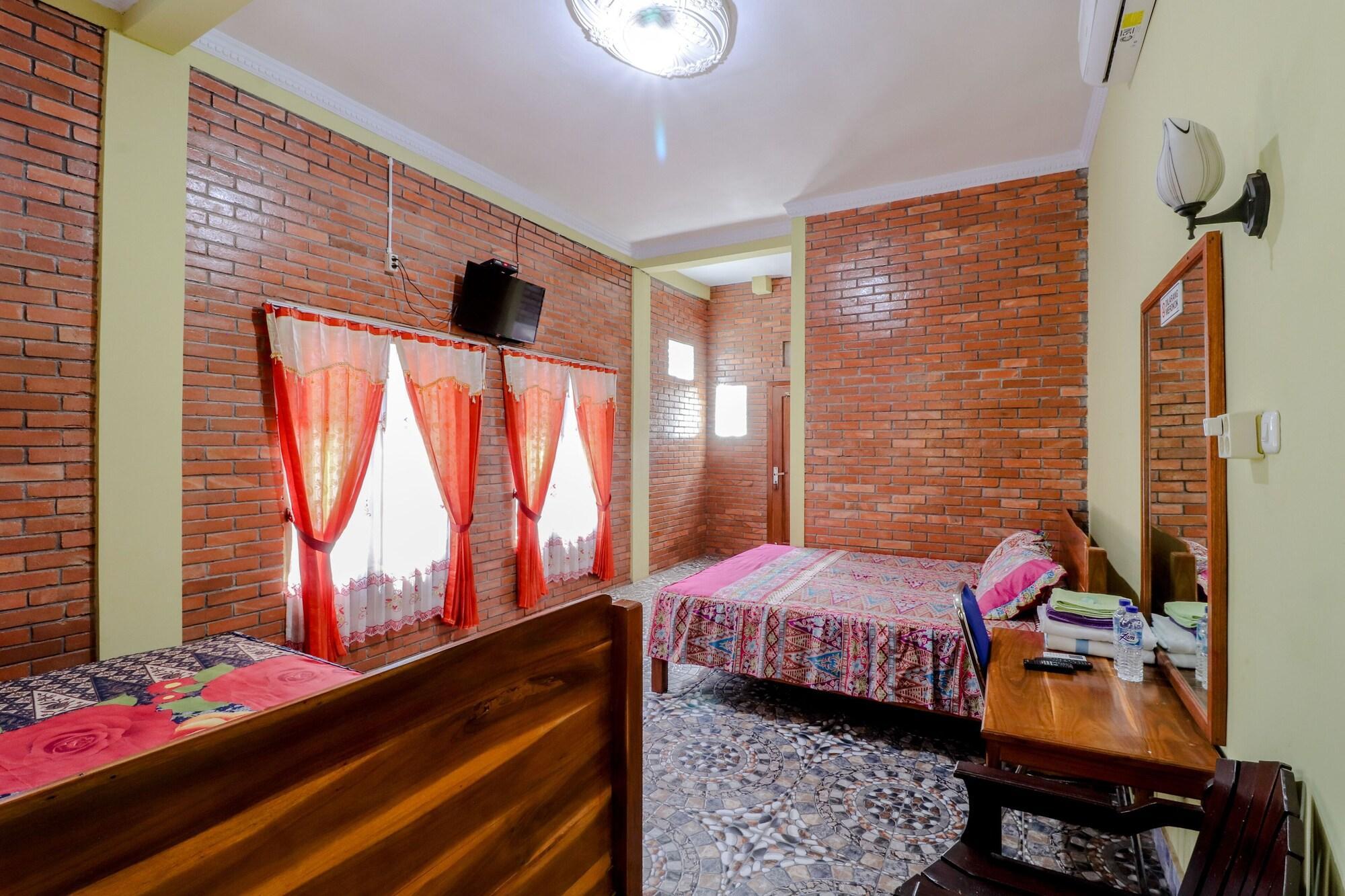 Penginapan Barokah Kemadang Exterior photo