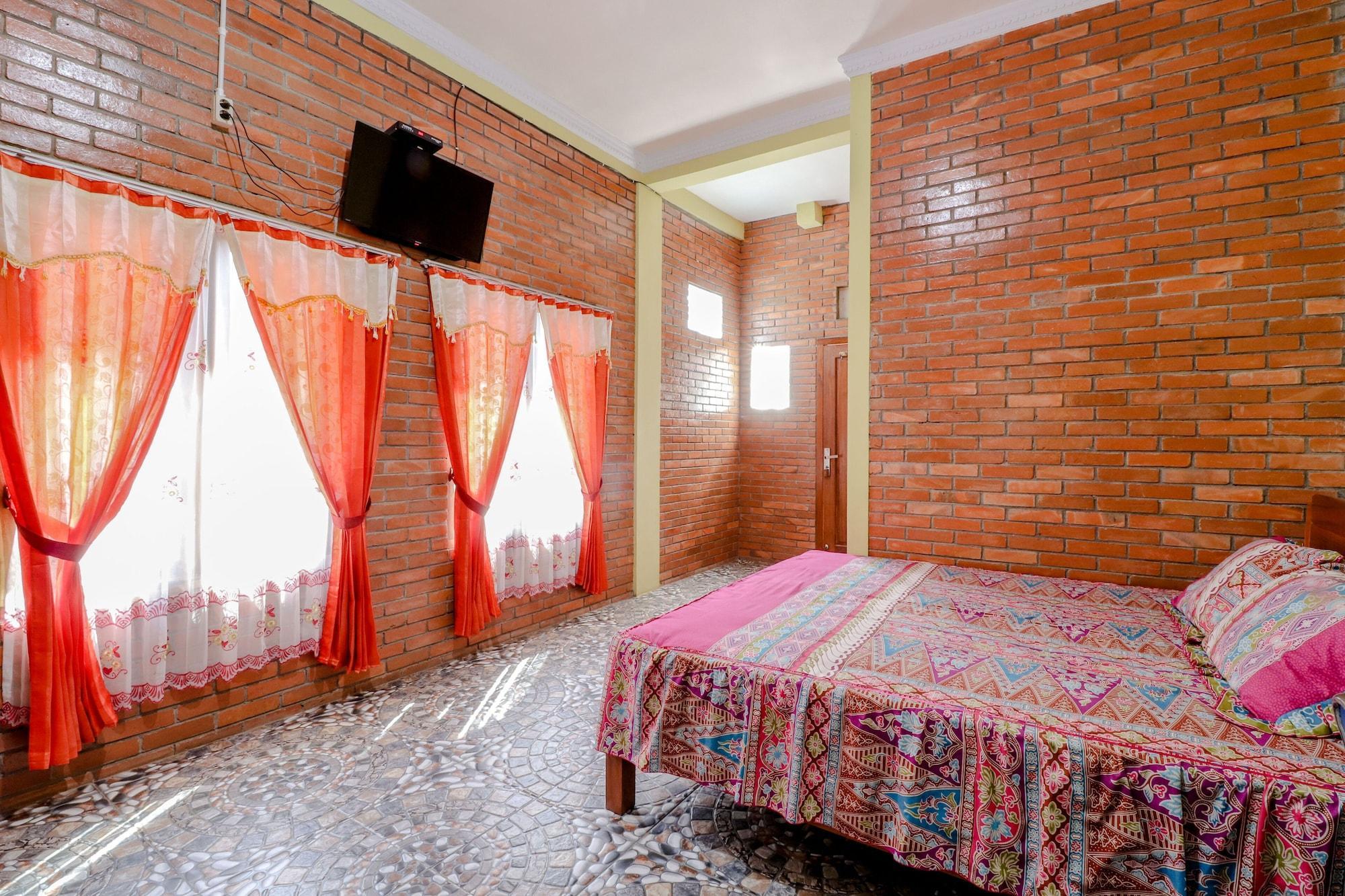 Penginapan Barokah Kemadang Exterior photo