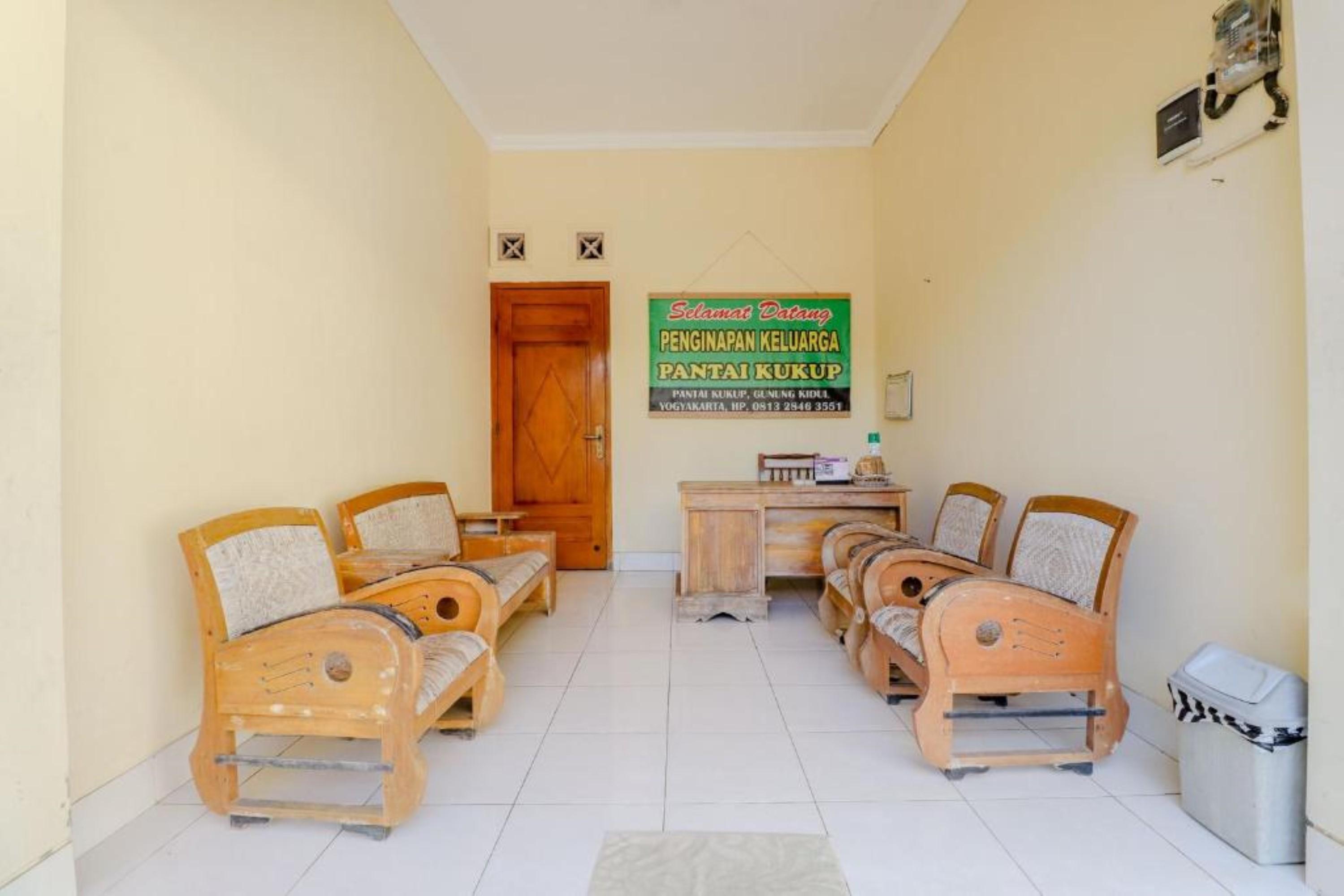 Penginapan Barokah Kemadang Exterior photo